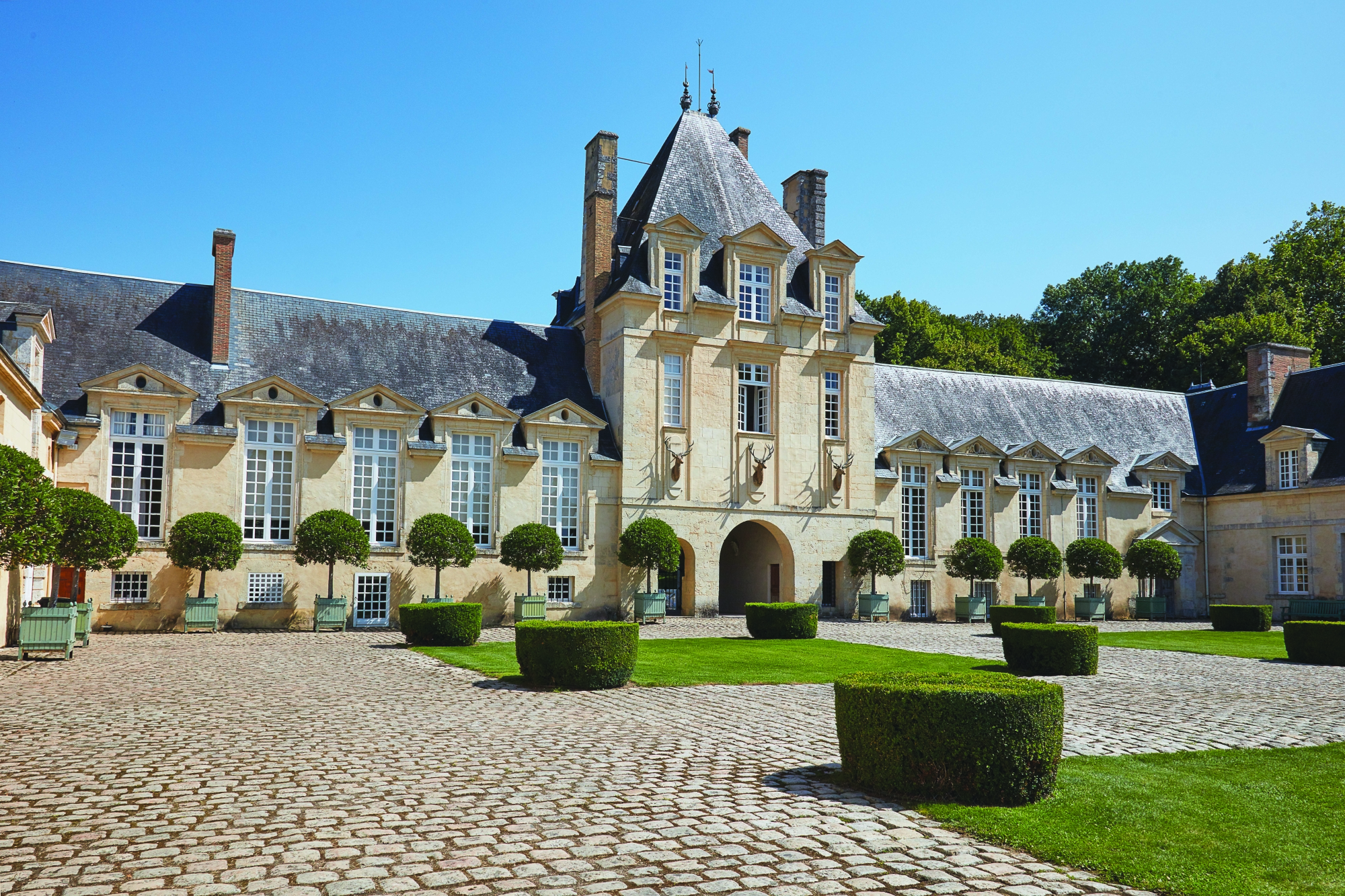 MASTERPIECES FROM HUBERT DE GIVENCHY’S COLLECTION OF DECORATIVE AND FINE ARTS ACHIEVE € 82,992,850 / $86,810,521 / £71,373,851