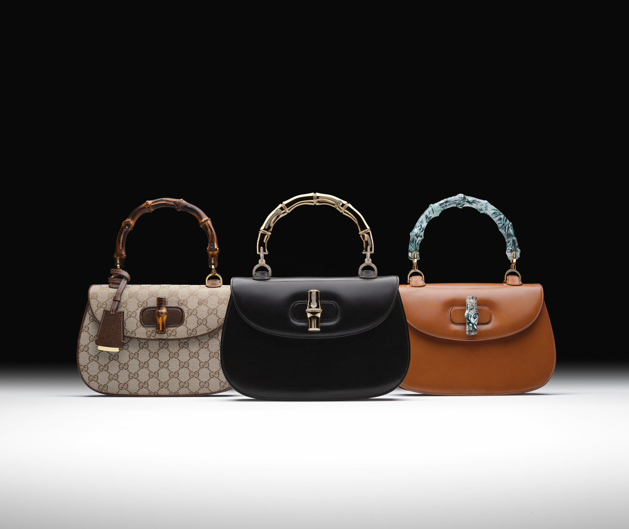 <strong>TROIS SACS BAMBOO RÉINTERPRÉTÉS PAR LA MAISON GUCCI</strong><br /><strong> EN EXCLUSIVITÉ POUR CHRISTIE’S</strong>
<strong>Vente en ligne du 31 octobre au 14 novembre 2023</strong>
