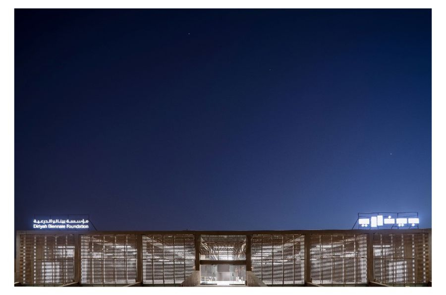 <strong>CHRISTIE’S A CONTRIBUTING PARTNER TO THE </strong><strong>DIRIYAH CONTEMPORARY ART BIENNALE </strong>
<strong>‘AFTER RAIN’</strong>
<strong>20 FEBRUARY – 24 MAY 2024</strong>